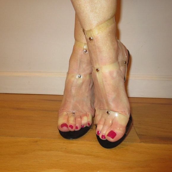 NIB SO ME Clear Invisible Double Buckle Strap High Heel Sandals - Picture 8 of 10